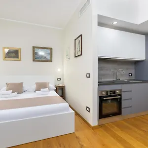 Casa Da Cadorna , Milan Italy
