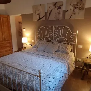  Casa vacanze Minimal Chic House Fast Wi-Fi, Private Garden & Free Parking